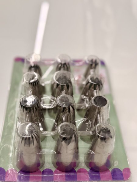 قموع تزيين الكيك (رؤوس كريما)